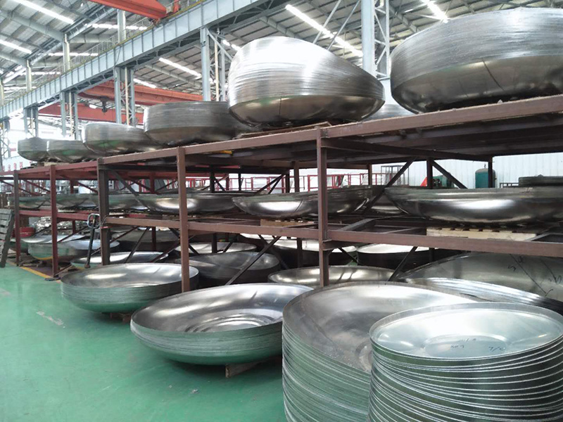 不銹鋼水塔蓋廠家告訴你家用不銹鋼水塔是如何清洗的